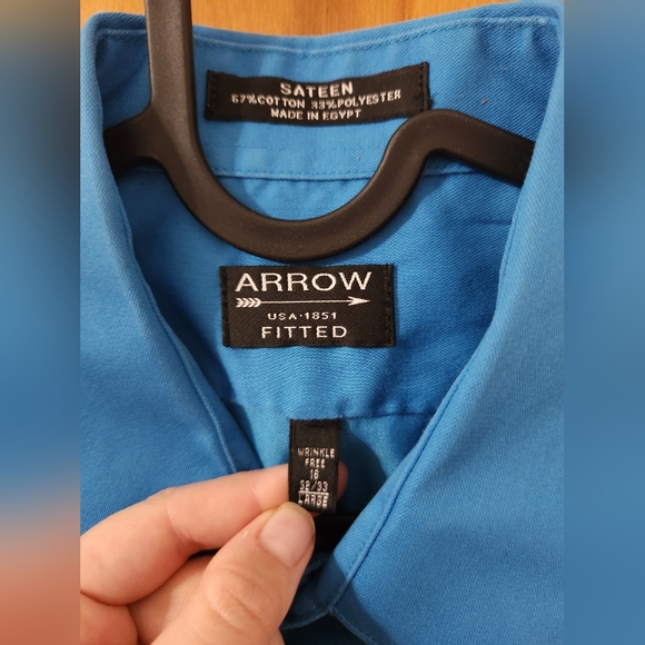 Arrow Large Men's Blue Button up - Picture 4 of 4